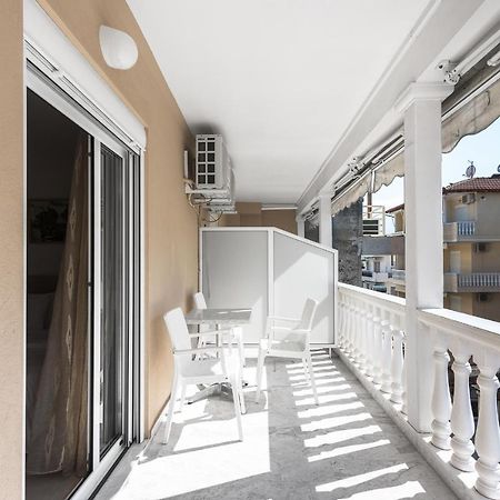 Blue Flag, Nilie Hospitality Mgmt Apartment Olympic Beach Exterior photo