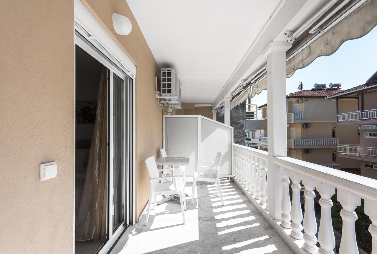Blue Flag, Nilie Hospitality Mgmt Apartment Olympic Beach Exterior photo