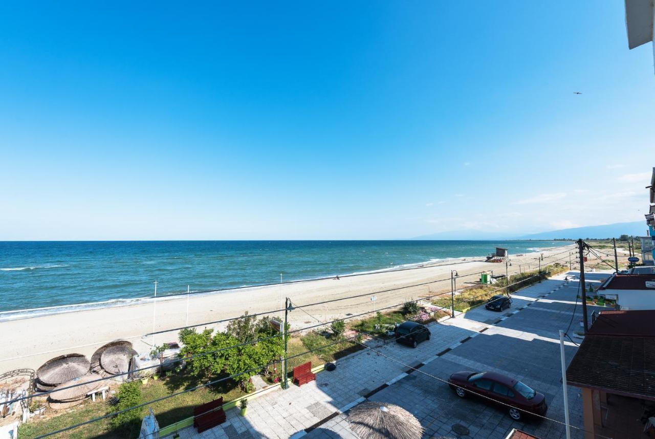 Blue Flag, Nilie Hospitality Mgmt Apartment Olympic Beach Exterior photo